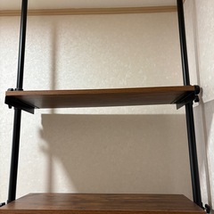 突っ張り収納の画像