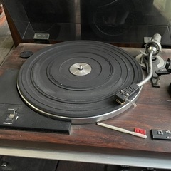 レコードプレイヤー、スピーカーセットの画像