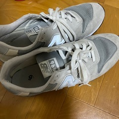 スニーカーの画像