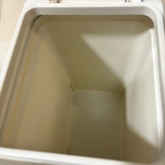 ゴミ箱大　小
の画像