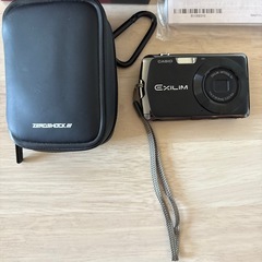 CASIO EX-Z330 コンパクトデジタルカメラの画像