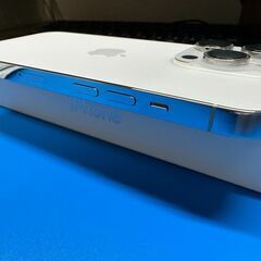 Apple『iPhone 14 pro、128GB、シルバー、SIMフリー ,箱付き』の画像