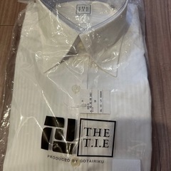 新品タグ付き白ワイシャツ　2枚セットの画像
