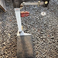 スタンド式のKaito Seiki製はかりの画像