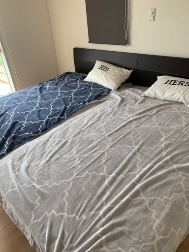 ベッドフレーム マットレス セミダブル×2