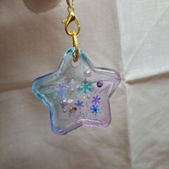レジン　キーホルダー　雪の画像