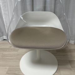 定価3万 回転チェア ホワイト ダイニングチェア IKEAの画像