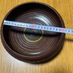木製の菓子入れの画像