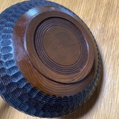 木製の菓子入れの画像