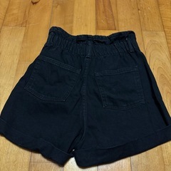 ZARA ブラックデニム　ショートパンツの画像