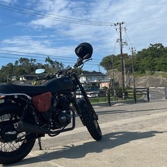 バイク、スクランブラー仕様、レジェンド150sの画像