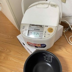 炊飯器の画像