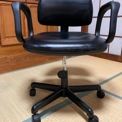 オフィスチェアの画像