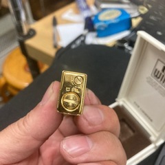 Win lnternational ガスライター　レバー抵抗が軽く火花でないのでジャンク品扱いでお願いしますの画像