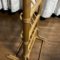 籐のスリッパラックの画像