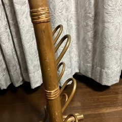 籐のスリッパラックの画像