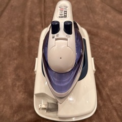 Panasonic コードレススチームアイロンの画像