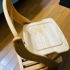 学習机の椅子の画像
