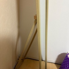 木枠スタンドミラーの画像