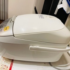 Panasonic IH炊飯器 SR-HD102の画像