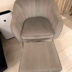 6人掛けダイニングセット、ソファー、1人掛けソファーの画像