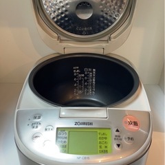 炊飯器の画像