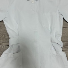 ナース服まとめ売り！　上3枚、下1枚の画像