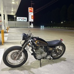  SR400カフェレーサーの画像