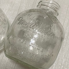 【無料で差し上げます】【空瓶】Martinelli's アップルジュース 2個/マーティネリ　ガラス瓶の画像