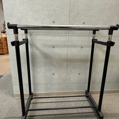 ハンガーラックの画像
