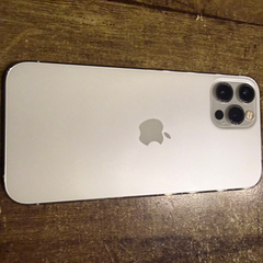バッテリー最大容量100% iPhone 12 pro 128GBの画像