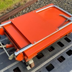 テーブルリフター テーブルリフト リフトテーブル 油圧式 台車 昇降台車 作業台 運搬 工具　積載能力150kgの画像