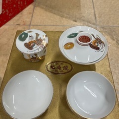 無料で差し上げます。未使用新品　九谷焼　子供祝い膳揃え　男の子用　4セットまとめて引き取り希望の画像