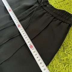 🌸500円商品✖️3つで1000円❗️ GU ドローストリング イージーワイドパンツ L ブラックの画像