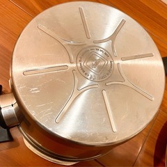 フィスラービタビットプレミアム 圧力鍋 4.5L  新型　の画像