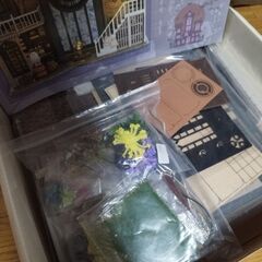 【未使用】ミニチュアドールハウス　パズル　組み立てキットの画像