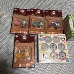 鬼滅の刃　キーホルダー　皿　グラス
の画像