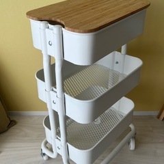 IKEA ワゴンの画像