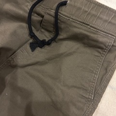 👖【サイズ140】カーキ色ズボン2点セット／H&M含む👖 – おしゃれ＆実用的！まだまだ使える便利な2本組✨ –の画像