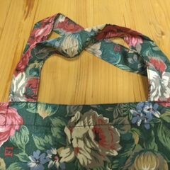 バッグ　グリーン×花柄の画像