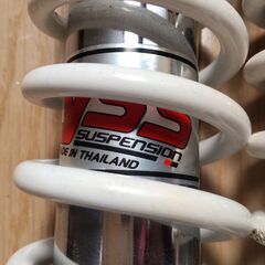 YSS サスペンション ホワイトスプリング JA07 330mm ジャンクの画像