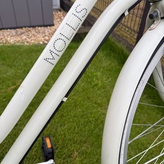 イオンバイク mollis モーリス 27型 シマノ6速 430mm AUTO LED仕様 通勤クロスの画像