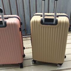 旅行ケース・・・大型2個・・・使わなかった・・・新品で買って2か月保管品、奇麗なカラーですの画像