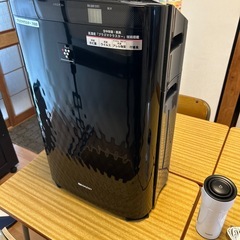 シャープ プラズマクラスターイオン加湿空気清浄機 とおまけ付きの画像