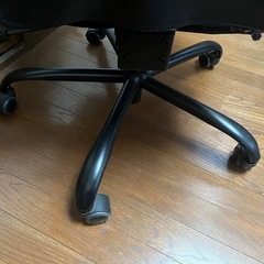 ゲーミングチェア リクライニング ハイバック　激安‼️の画像