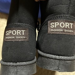 未使用！SPORT FASHION SHOESファー付きブラックムートンブーツの画像