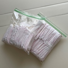 ピジョン さく乳器 電動+カネソン 母乳バッグ 100ml 15枚入+母乳パッド(未開封)
の画像