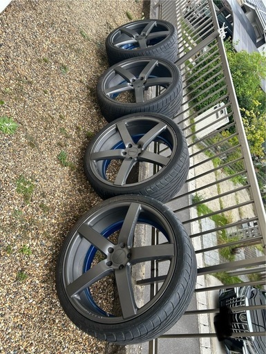 VOSSENホイール22インチ　ガンメタ