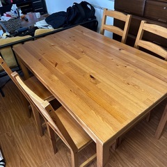 IKEA ダイニングテーブル
の画像