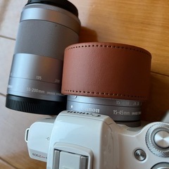 キヤノン　EOS KISS M レンズセットの画像